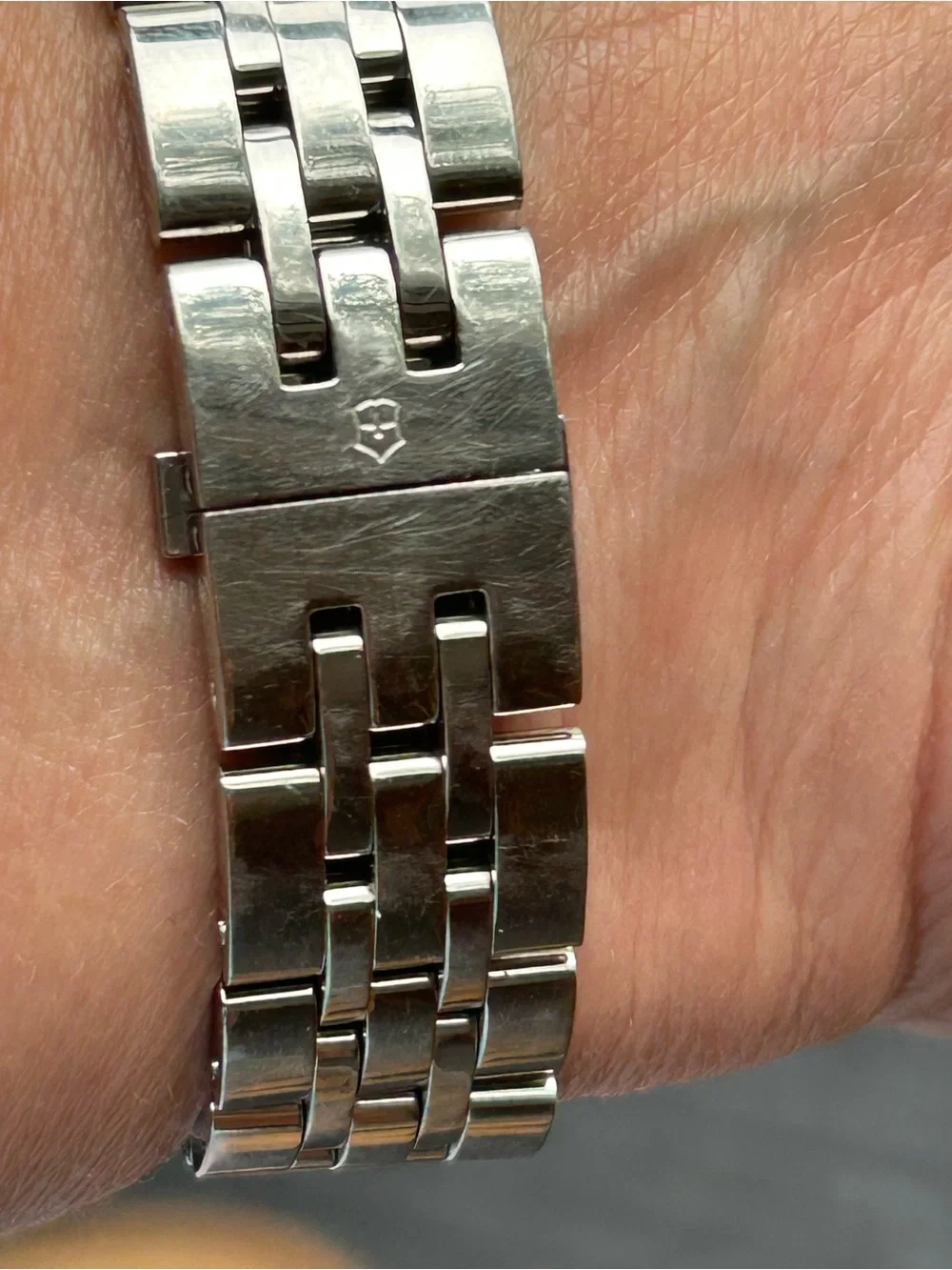 Victorinox Swiss Army Stainless Steel Watch with Diamond Bezel Mother of Pearl